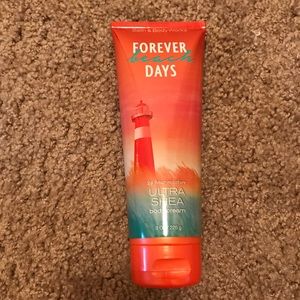 Bath and body works lotion!